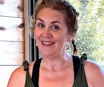 Sarah Fisher best yoga alliance teacher training Greece graduate