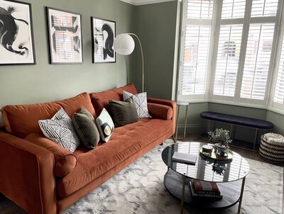 Interior Design, Bespoke Soft Furnishings & Home Staging. Four Oaks Interiors is a family run business with a friendly approach. Interior design, bespoke soft furnishings & home staging for all budgets based in the United Kingdom. In home consultation, curtains, blinds, cushions , re-upholstery, spatial planning, project management, installation & holiday rental design.