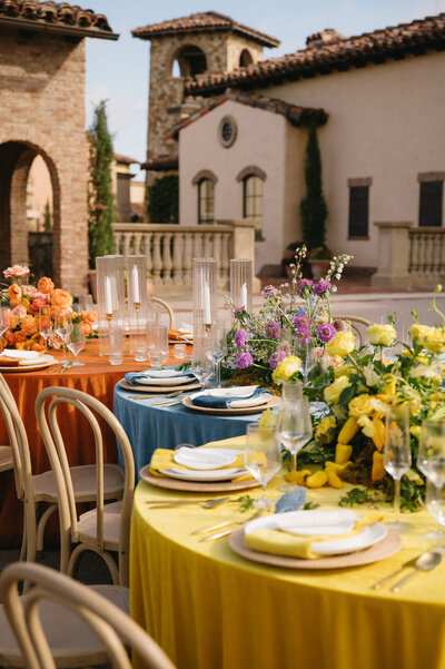 sweetheart table details layout at jerris wadsworth wedding barn in avon ny