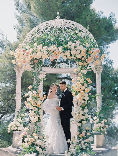 amazing-wedding-floral-arch