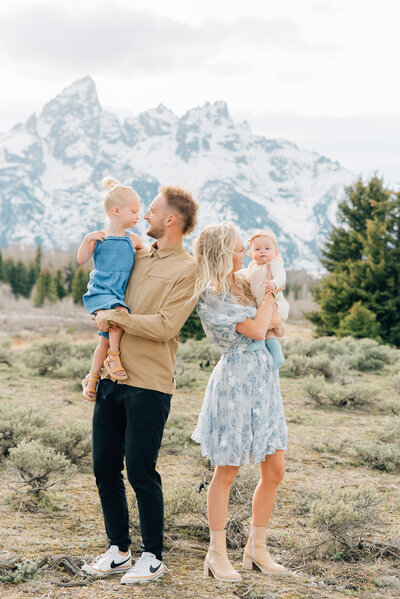 Rexburg Family Photoshoot | Sand Dunes | Mini Session | neutral colors