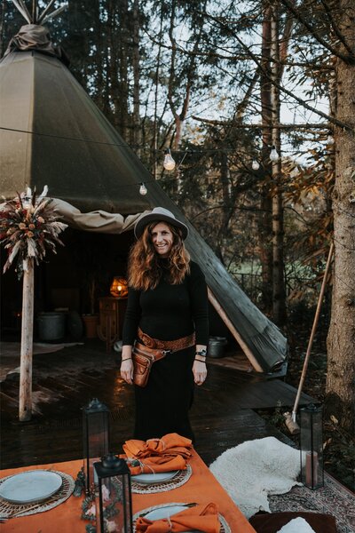 Als weddingplanner in Hoorn en omgeving kijk ik dat jullie een stressvrije dag hebben op jullie bruiloft. 