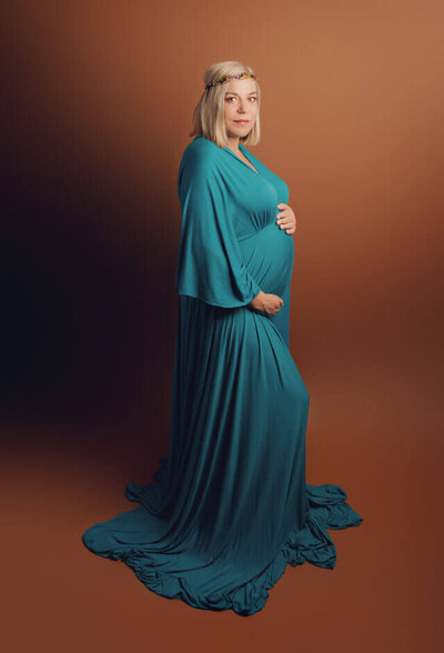 Perth-maternity-photoshoot-gowns-332