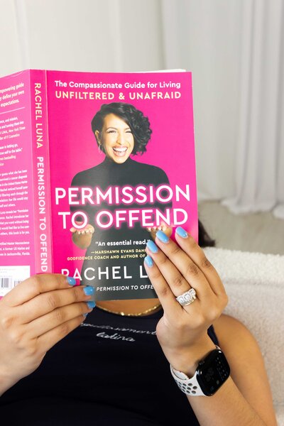 Online career coaching for women professionals with HR Mami Career Coaching, helping ambitious women build confidence and achieve career success.