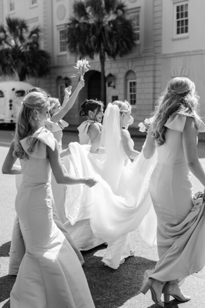 bride and groom sharing their first dance at the greenville country club