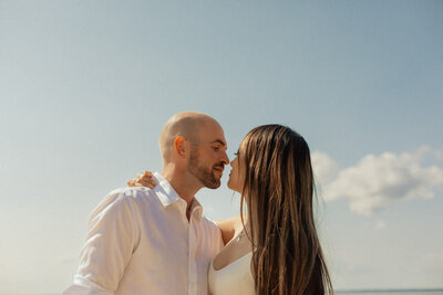 couples summer photo session at the beach 