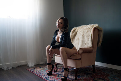 Ferndale boudoir photography studio offering personalized self-love sessions.