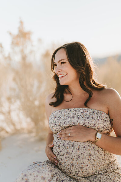 Maternity session in White Sands