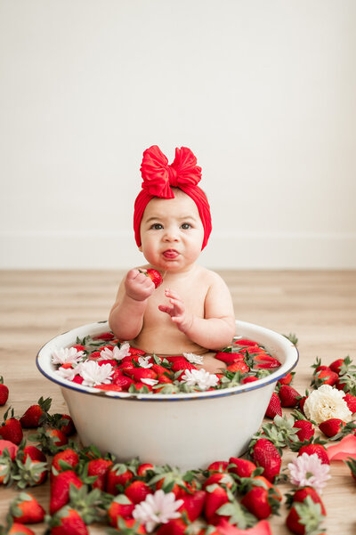 Charlotte-6-month-milk-bath-31