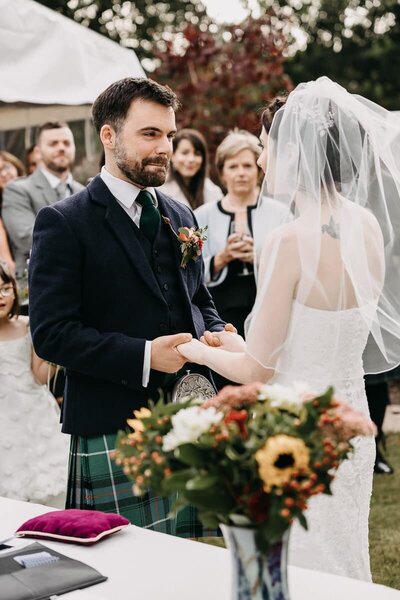 Aberdeen_intimate_wedding_ceremony_garden