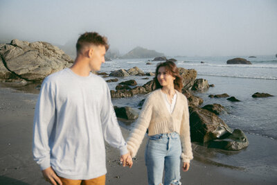 brookings-oregon-beach-engagement-1