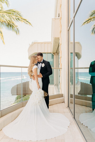 Oahu Wedding photographer