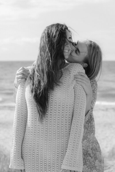 Blush Business Club is a thriving sisterhood of ambitious and like-minded women, where we believe that  no dream is too big or too small, and with the right encouragement, you can achieve greatness.
