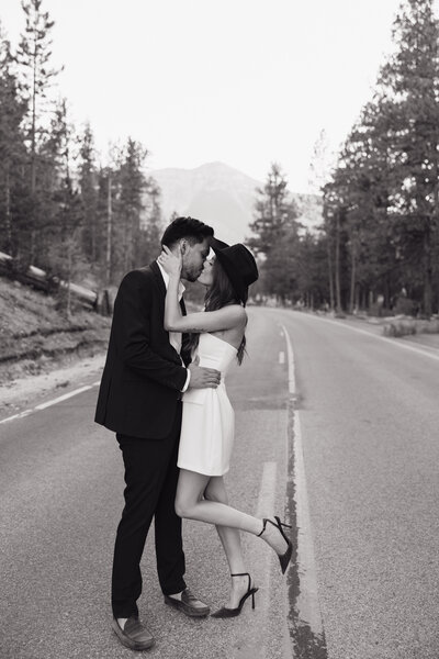 Red rock canyon engagement photos