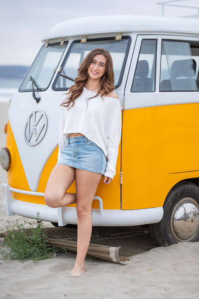 coronado-senior-photo-session-beach-vw-bus-ConnieHanks_5081BALISTRERI