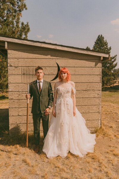 Bride and groom eloping in Idaho
