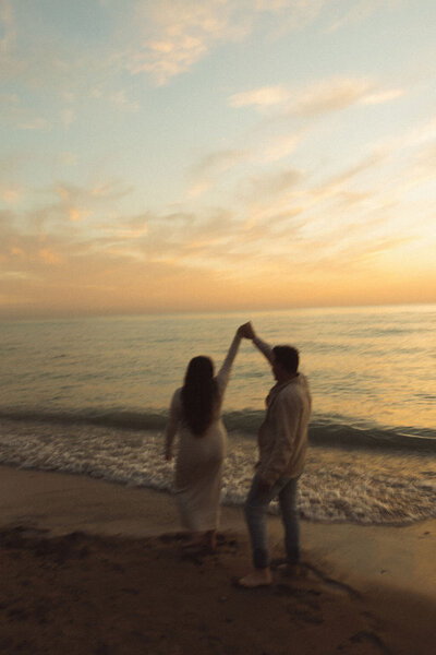 Romantic couples photos taken by Ontario-based photographer Sarah Todd, capturing love in a scenic outdoor setting