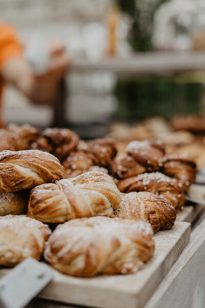 lena-mytchyk-hXuCMwzsUJk-unsplash