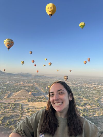 Hot air balloon ride over Teotihuacan in Mexico City