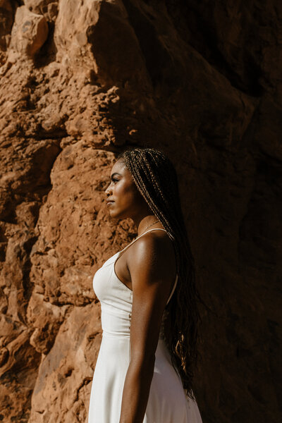 Bridal portraits surrounded by the red rocks of Arches National Park.