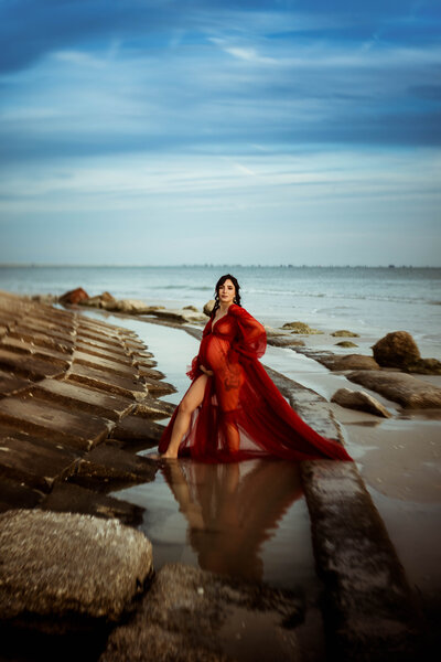 fine art beach pregnancy photo shoot