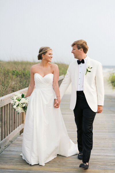 dunes club atlantic beach wedding bride and groom