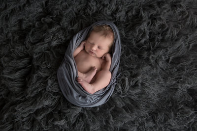 Maternity Newborn - Holly Dawn Photography - Wedding Photography - Family Photography - St. Charles - St. Louis - Missouri-30