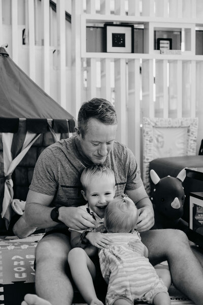 kitchen-family-Tay Ho shoot_crawling