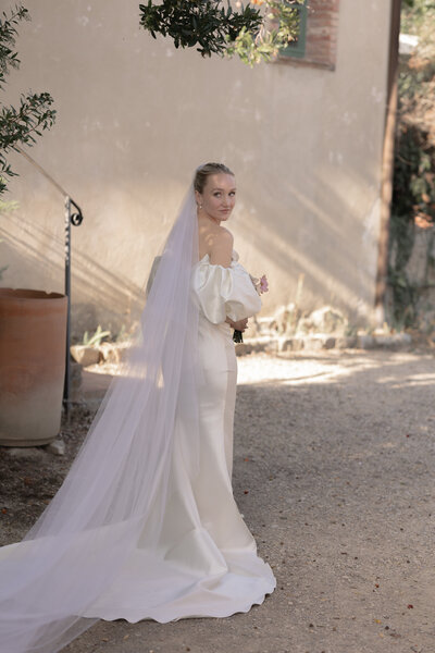 Bridal portrait before destination wedding in Tuscany