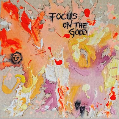 Ein Zusammenspiel von Pastellrosa, strahlendem Gelb und leuchtendem Orange. Die Farben fließen weich ineinander, unterstützt durch expressive Akzente aus Strukturpaste, die Tiefe
und Bewegung schaffen. 