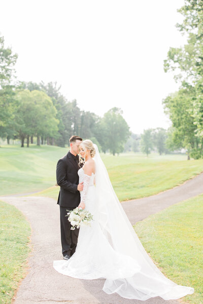 Wedding at Irondequoit Country Club rochester new york kelsee risler photography