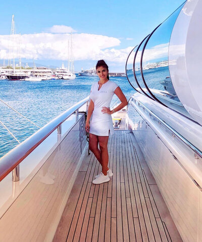 superyacht stewardess cv