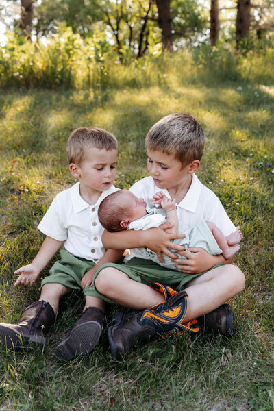 playful family session in Wadena MN