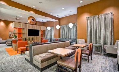 HG_lobbydiningarea01_7_505x305_FitToBoxSmallDimension_Center