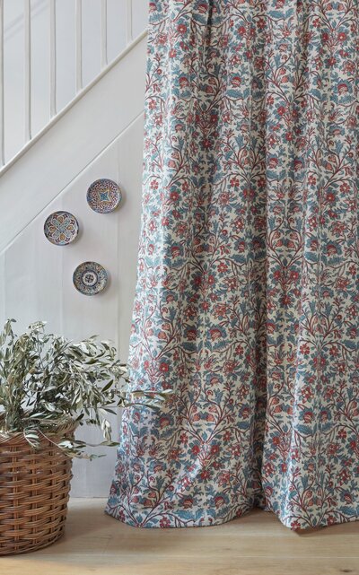 Mahala curtain