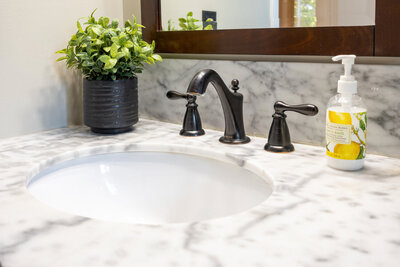 6 Andrew main bath (1)