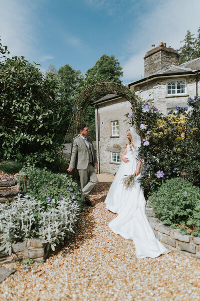 Luxury wedding photography services