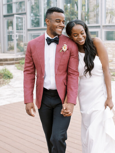 A bright and colorful spring Texas intimate wedding that featured Remi + Gold florals and Lucy Struve Photography