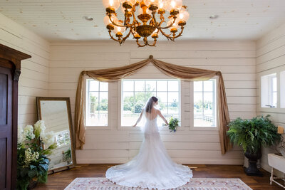 280_HarrisburgHersheyLancasterWeddingEngagementPhotographer_PhotographybyErinLeigh_