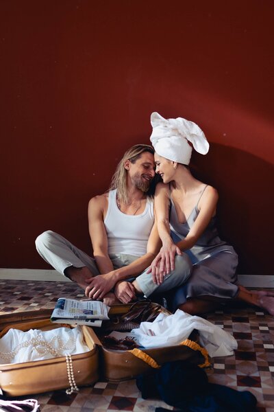 honeymoon couple
