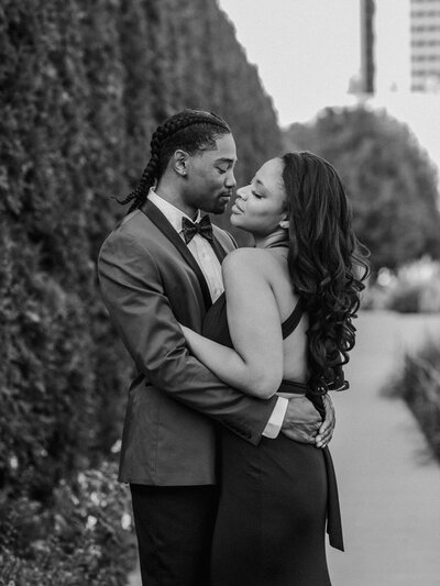 A chic black and white engagement photo taken in downtown Chicago