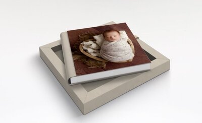 heirloom albums by Kelsie Kelly Edmonton newborn photographer