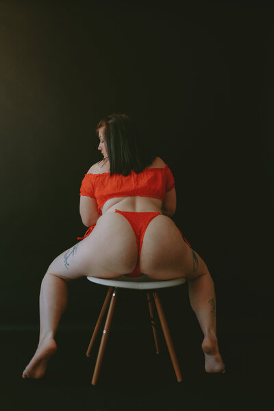 Jessica Frigge Photography is a Madison Wisconsin Boudoir Photographerf