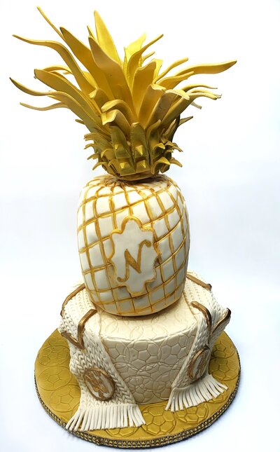 Pineapple-soccer- wedding-cake