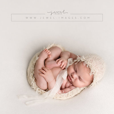 Newborn Professional Pictures in Bend OR