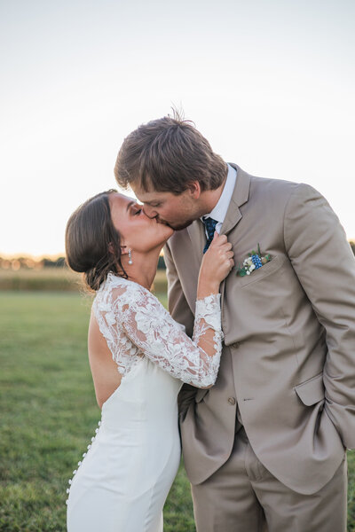 View our collection of wedding photography galleries featuring romantic first looks, emotional vows, and joyful receptions from real weddings.