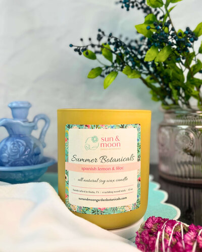 sun-and-moon-garden-botanicals-summer-lemon-lilac-candle