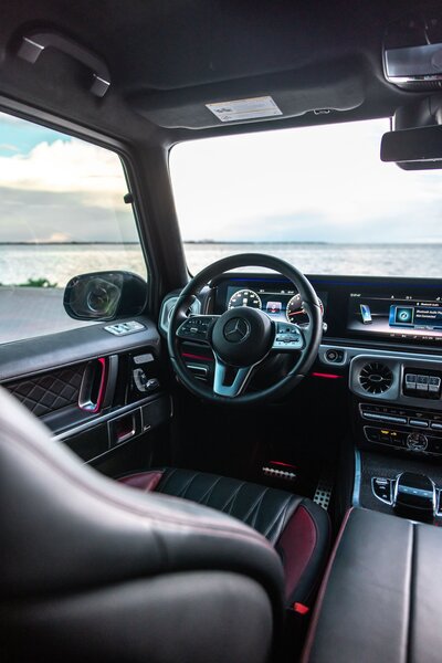 mercedes-g550-matte-manufaktur-night-black-magno-for-rent-in-miami-032