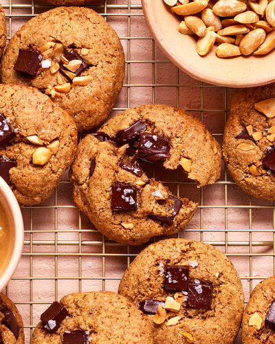 SFNSG-GF-Peanut-Butter-Chocolate-Chip-Cookies-2-scaled