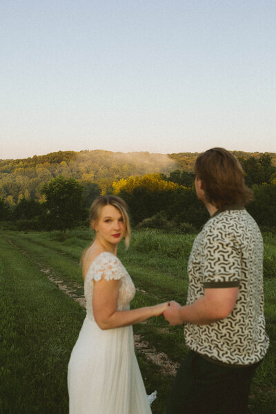 documentary-elopement-photographer-ozark-mountains00171